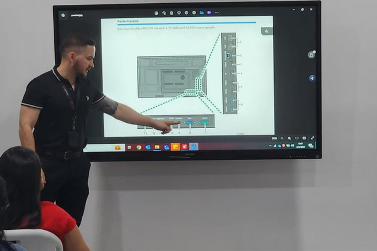 Estudo de caso: Transformação educacional digital no Complejo Educativo Bilingüe Nueva Esperanza e no Colegio Educativo CIT