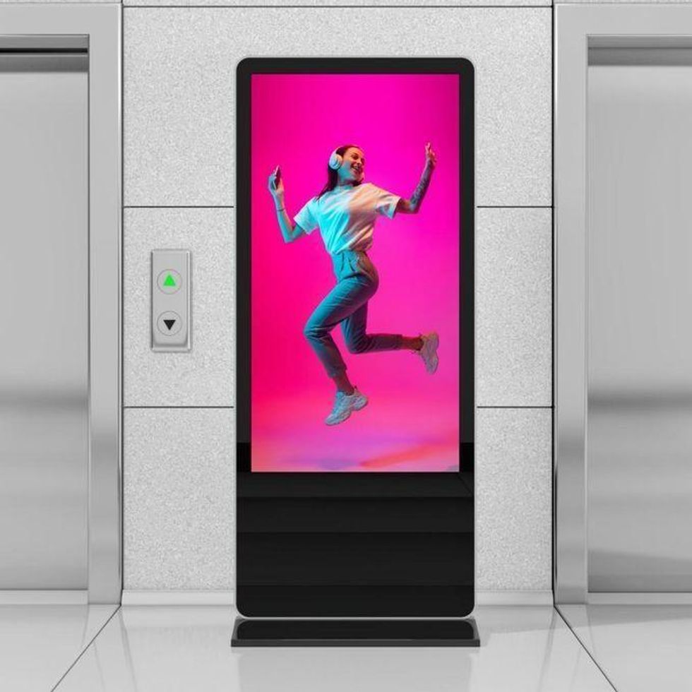 Digital Signage Solution 6