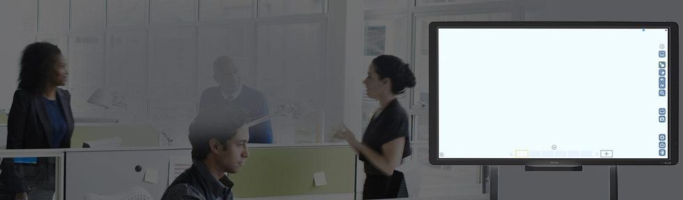 Capacite a los clientes o miembros de su equipo móvil y en el sitio para que participen más con usted en reuniones y documente la colaboración con nuestra Pizarra Interactiva LCD de 65" 4K RICOH D6520BK. Agrupe la D6520BK con nuestros equipos y servicios de comunicación visual para soluciones todo en uno. Ahora, transforme las presentaciones y la colaboración en experiencias interactivas modernas que incluyen anotaciones de pantalla táctil, vídeo y uso compartido rápido de información.
