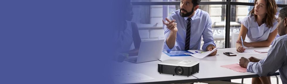 Mejora las presentaciones con un proyector de bajo costo
