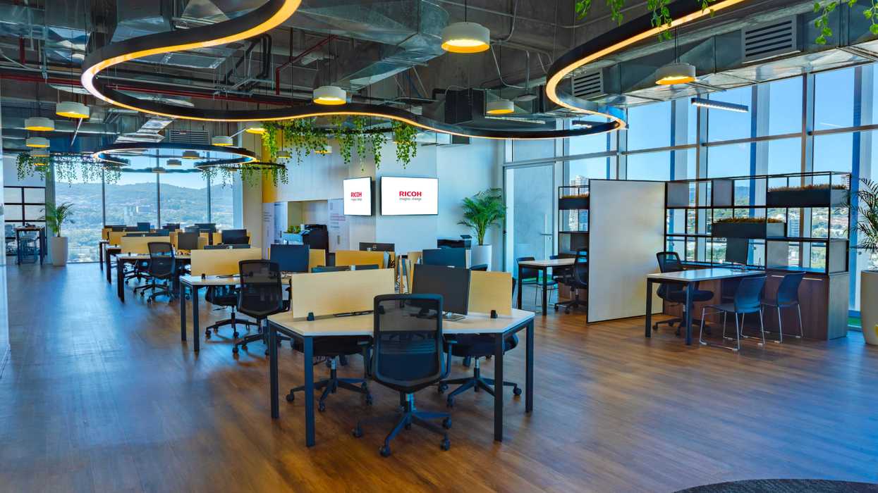 Ricoh LATAM inaugura nueva oficina y Ricoh Innovation Lounge en El Salvador, consolidando su liderazgo tecnológico en Centroamérica
