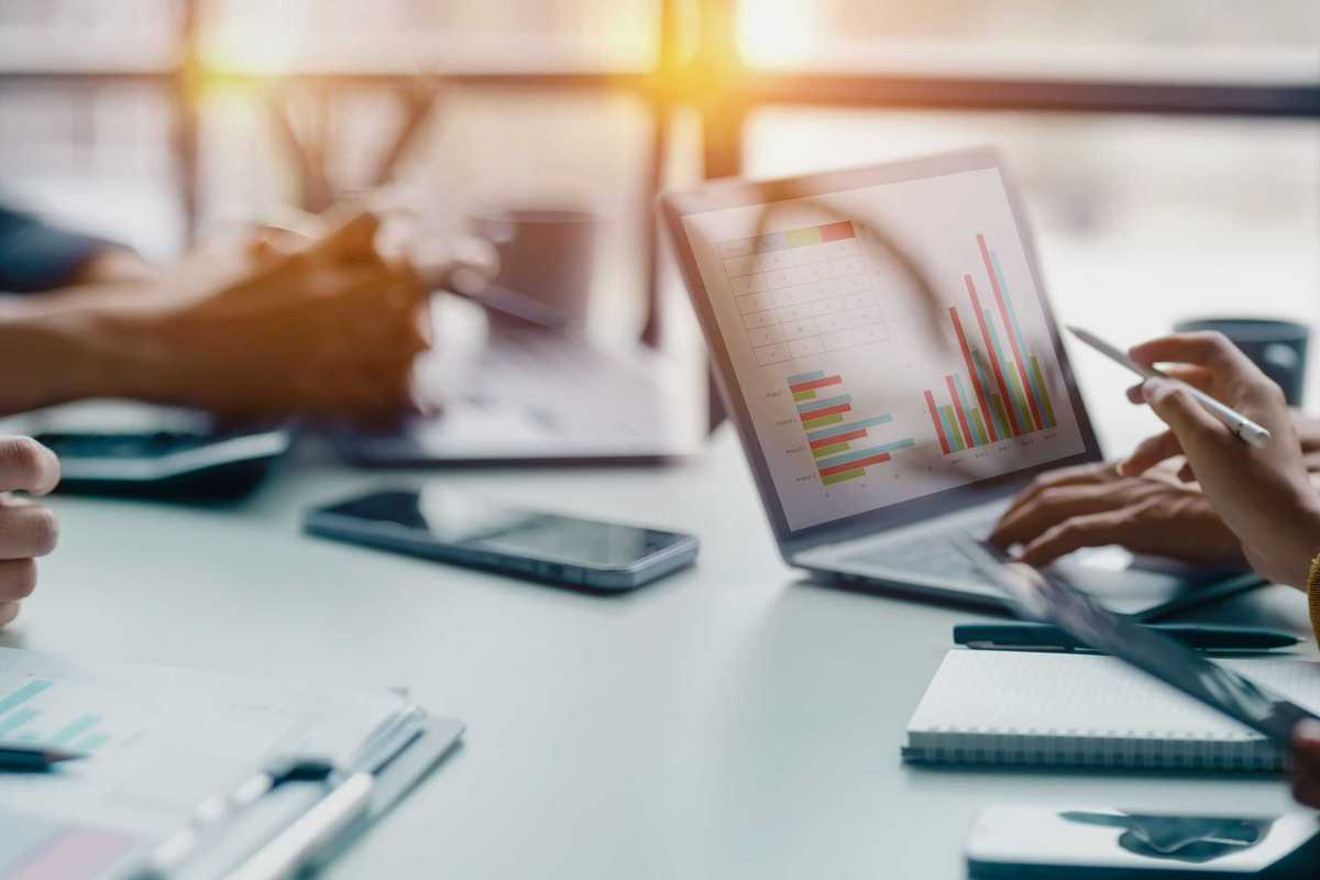 Empresa global líder en servicios financieros especializada en seguros y protección, mejora la experiencia en sus reuniones y de comunicación a través de la tecnología.