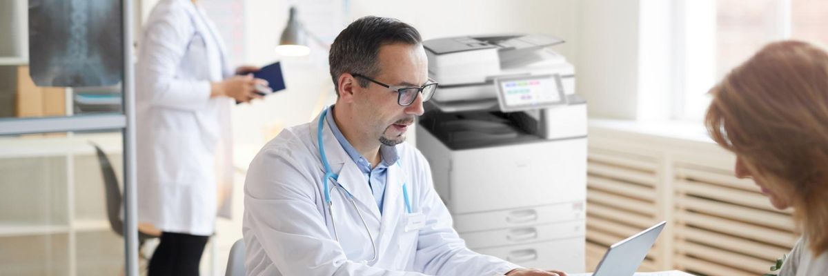 La importancia de un buen sistema de gestión de impresión en un hospital